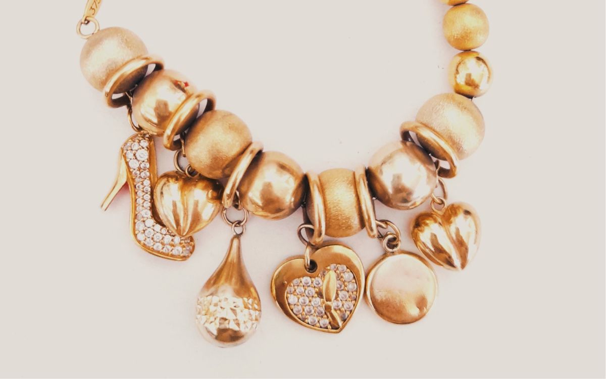 pulseras de oro con charms