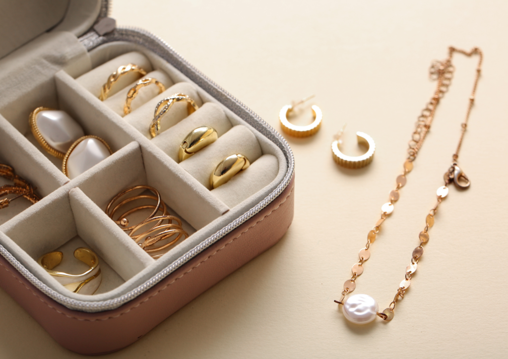 Joyas que cuentan historias familiares: cómo preservar legados a través del diseño